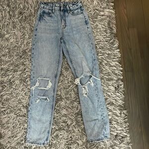 American Eagle Mom Jeans Size 000